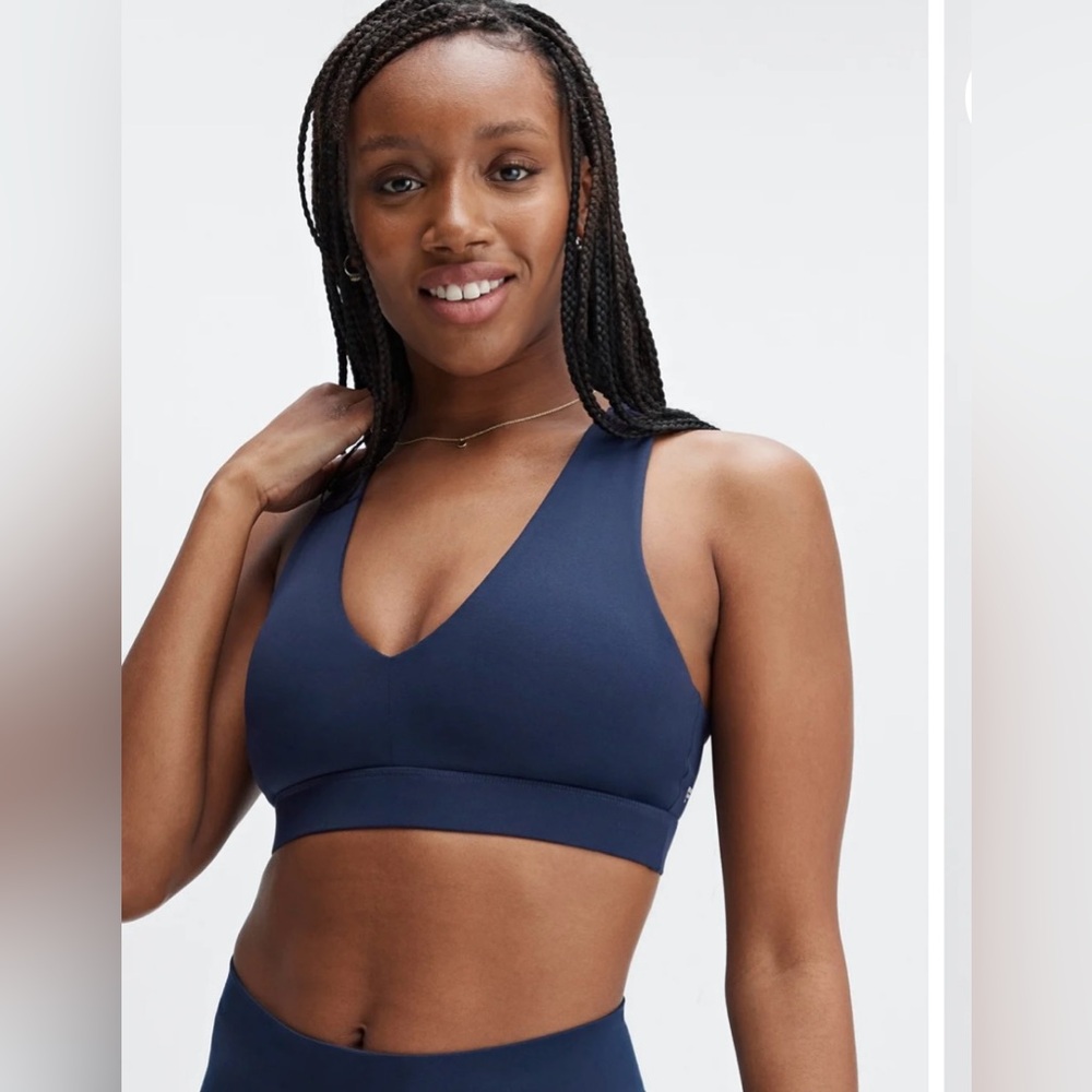 Fabletics On the Go Medium Impact Midi Sports Bra